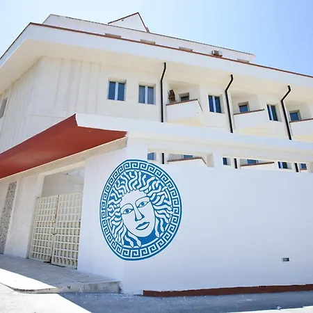 Tirreno מלון טראפאני